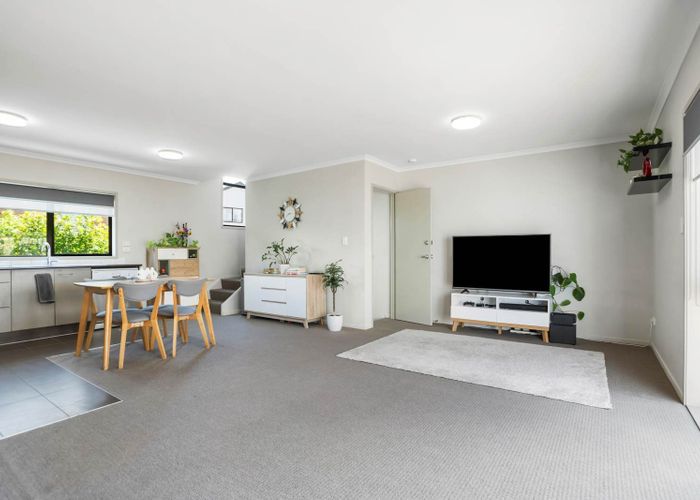  at 222/172 McLeod Road, Te Atatu South, Waitakere City, Auckland