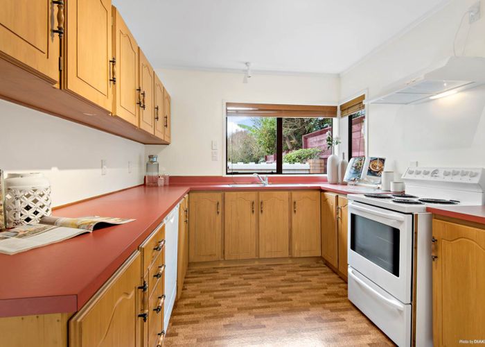  at 3/10 Bolton Street, Blockhouse Bay, Auckland