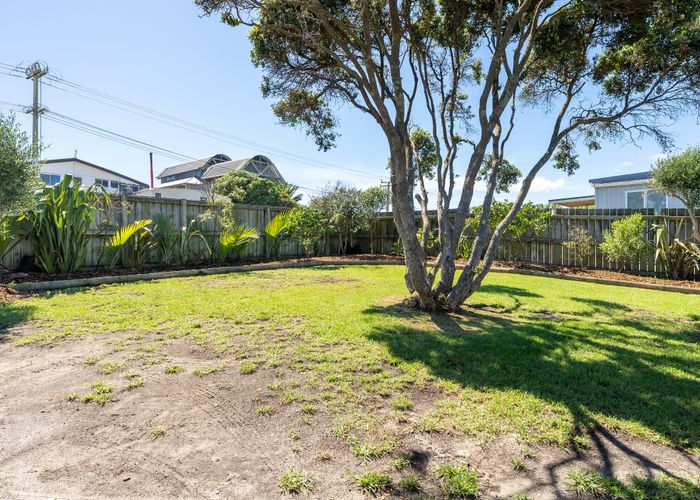  at 438 Pukehina Parade, Te Puke