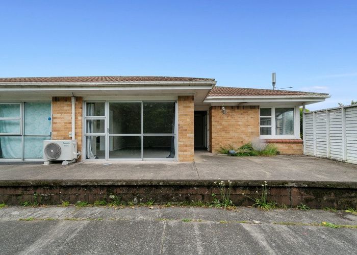  at 372 Great South Road, Opaheke, Papakura