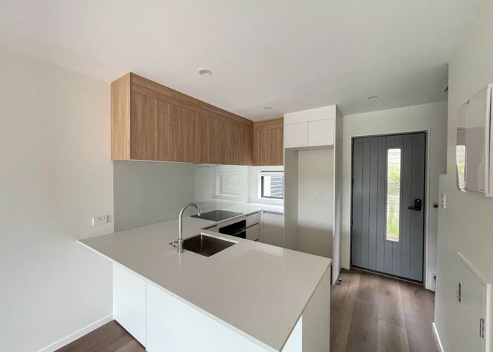  at 11 Selo Street, Glen Eden, Waitakere City, Auckland