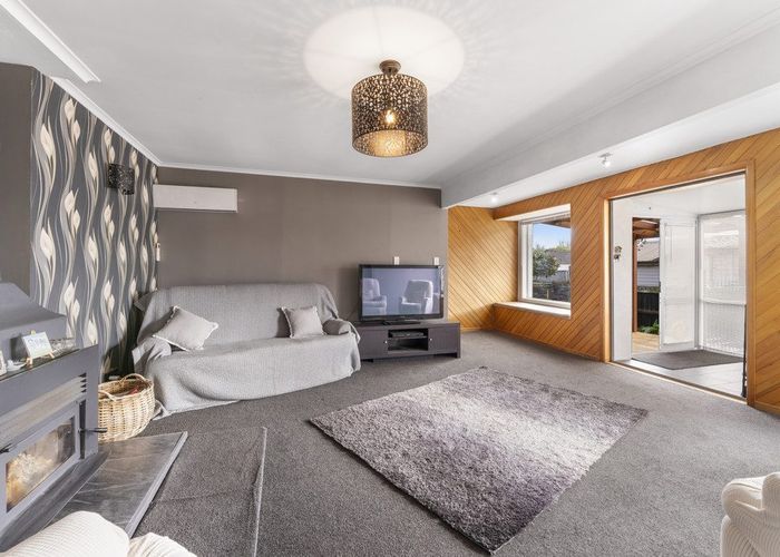  at 289 Burwood Road, Burwood, Christchurch City, Canterbury