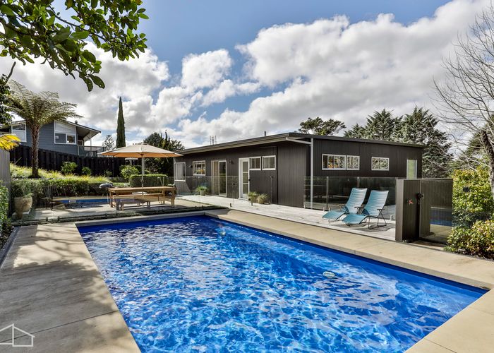  at 48 Daffodil Street, Titirangi, Auckland