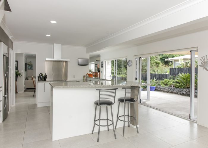  at 48A Marine Parade, Mellons Bay, Auckland