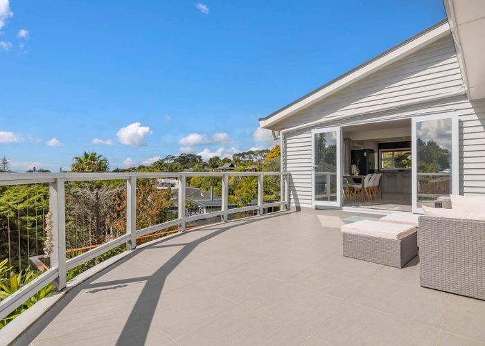  at 90 Matipo Road, Mairangi Bay, North Shore City, Auckland