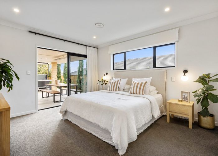  at 32 Parkhaven Drive, Rosehill, Papakura