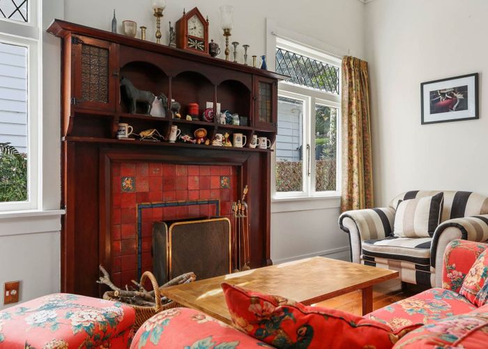  at 6 Rautangi Road, Mount Eden, Auckland