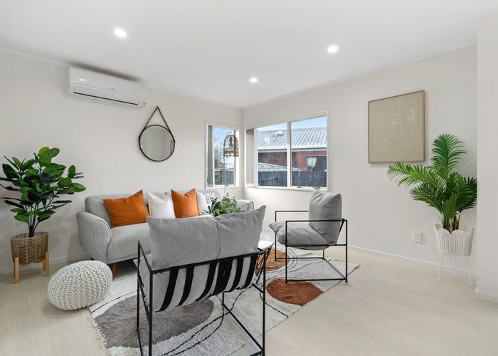  at 19 Carnoustie Drive, Wattle Downs, Manukau City, Auckland