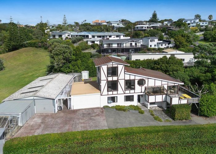  at 91 Shakespear Road, Army Bay, Whangaparaoa