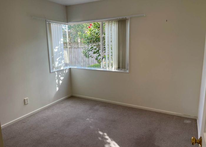  at 1/210A East Coast Road, Castor Bay, North Shore City, Auckland