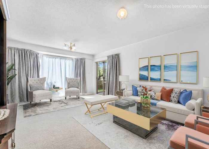  at 2/19 Howell Crescent, Mount Roskill, Auckland City, Auckland