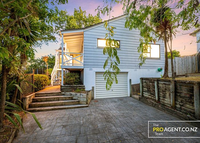 at 19 Madigan Place, Glendene, Auckland