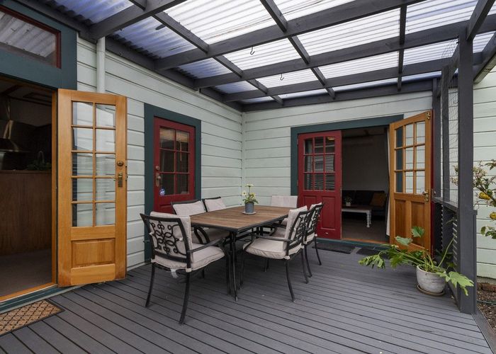  at 298 Ruahine Street, Terrace End, Palmerston North