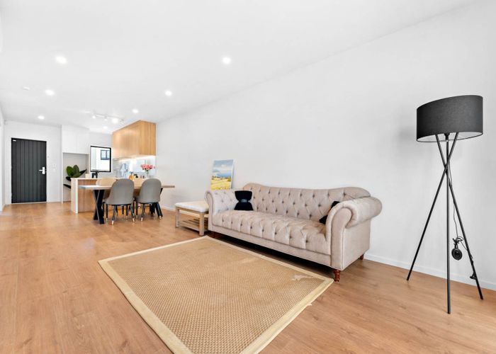  at 7 Whiteywood Street, Westgate, Waitakere City, Auckland