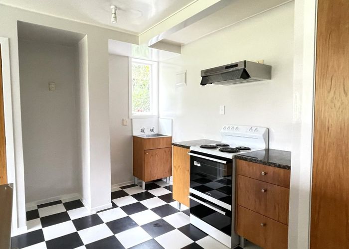  at 105B Kiwi Road, Point Chevalier, Auckland City, Auckland