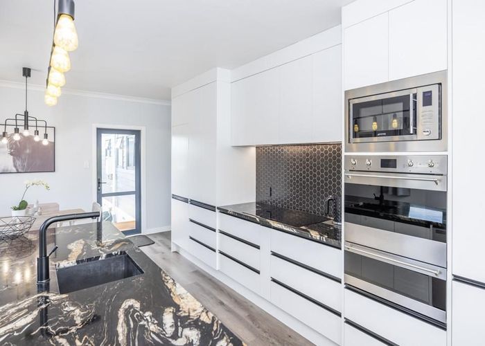  at 11 Arnold Street, Leamington, Cambridge