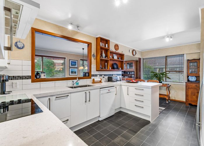  at 15 Anich Road, Massey, Waitakere City, Auckland