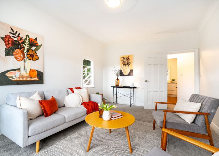  at 1/71 Garden Road, Northland, Wellington
