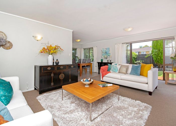  at 1/133 Botany Road, Botany Downs, Auckland