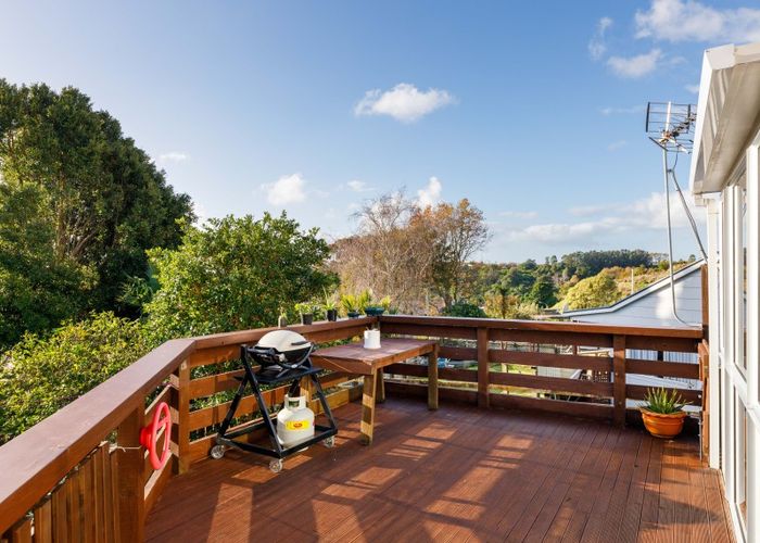  at 35 Riversdale Drive, Merrilands, New Plymouth