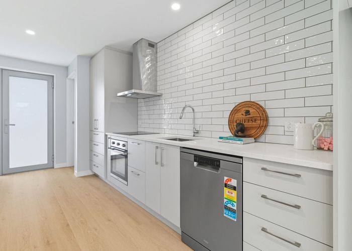  at Units 1- 4/89 Jerrold Street North, Addington, Christchurch City, Canterbury
