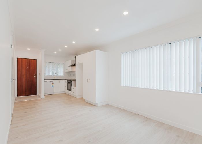  at 4/5 Spencer Road, Oteha, Auckland