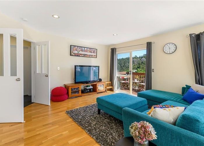  at 3/96 Balmain Road, Chatswood, Auckland