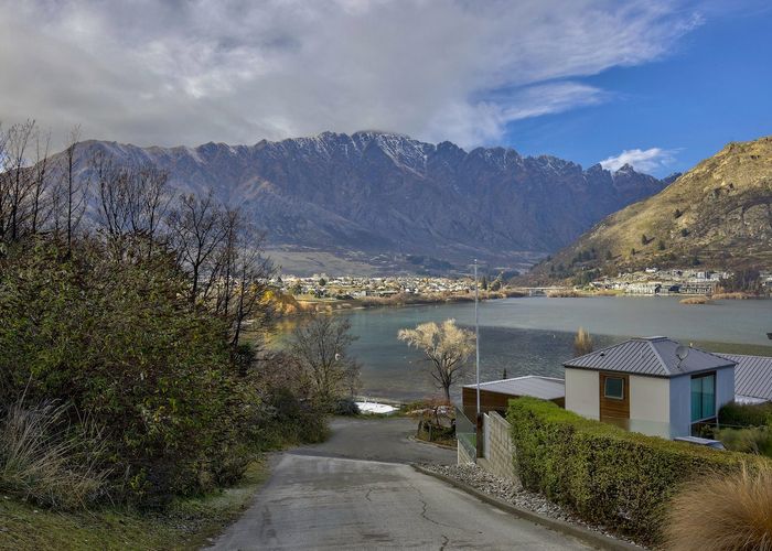  at 5/10 Marina Drive, Frankton, Queenstown-Lakes, Otago