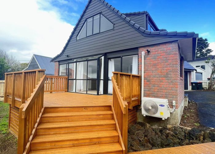  at 26B Waiohua Road, Greenlane, Auckland City, Auckland