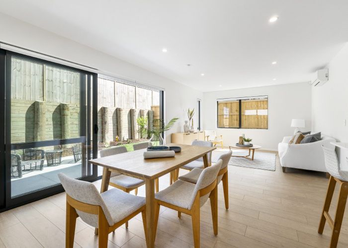  at 3 Kakahi Road, Beachlands, Manukau City, Auckland