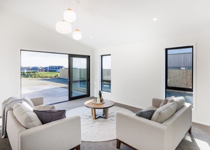  at 75 Atlantic Drive, Fitzherbert, Palmerston North, Manawatu / Whanganui