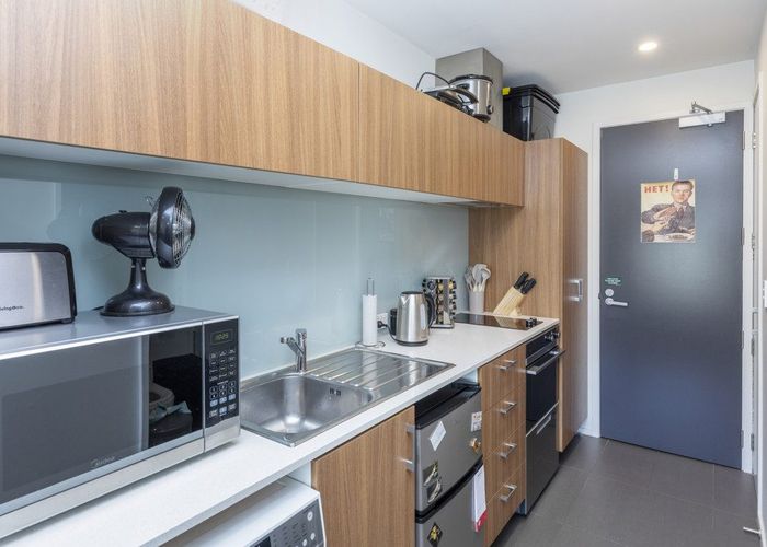  at 2/341 Madras Street, City Centre, Christchurch City, Canterbury