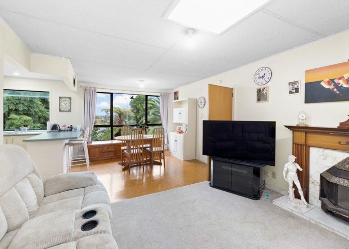  at 43 Paddington Street, Glen Innes, Auckland City, Auckland