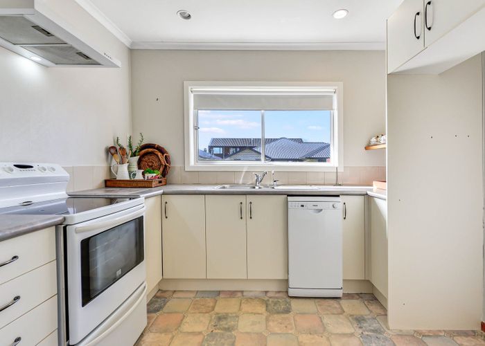  at 39 Braid Road, St Andrews, Hamilton
