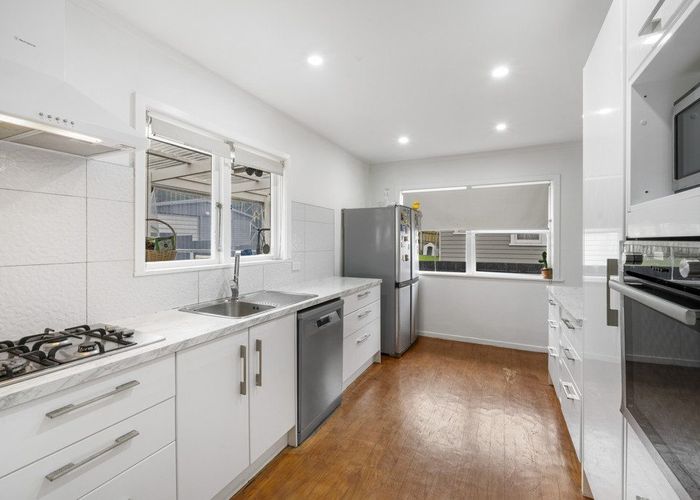  at 9 Waimate Street, Otara, Manukau City, Auckland