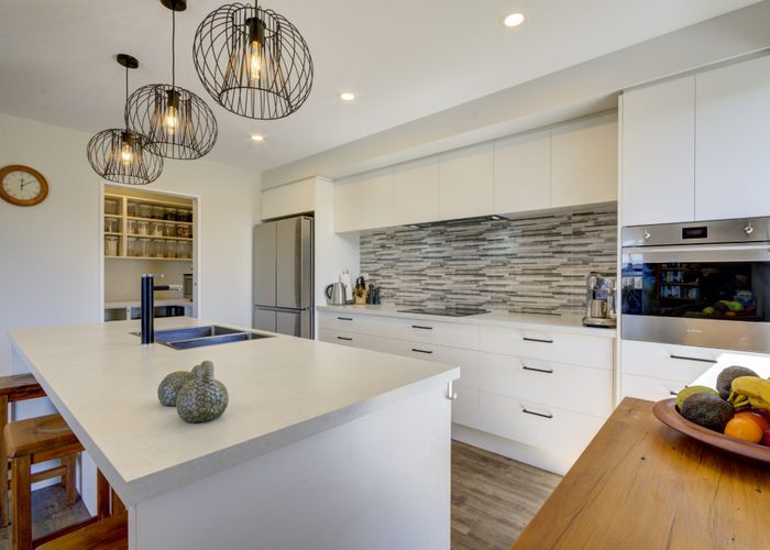  at 37 Claremont Crescent, Amberley, Amberley