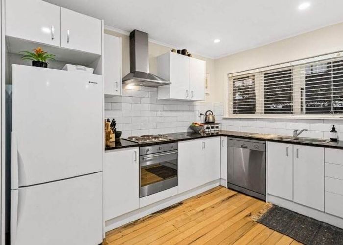  at 12 Arahoe Road, New Lynn, Waitakere City, Auckland