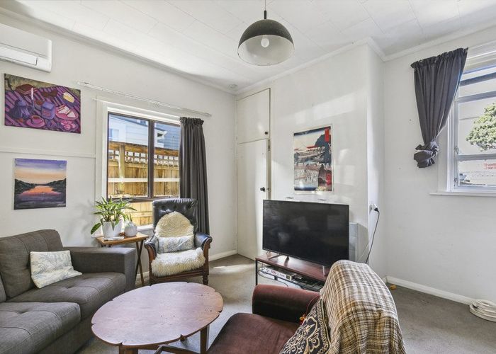  at 4 Glendavar Street, Berhampore, Wellington