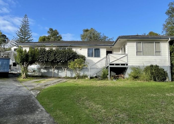  at 61 POWRIE STREET, Glenfield, North Shore City, Auckland