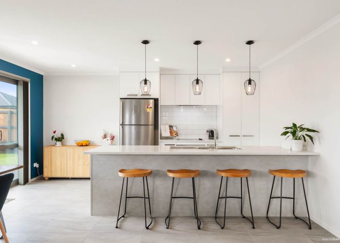  at 9 Tahuna Minhinnick DR, Glenbrook, Glenbrook