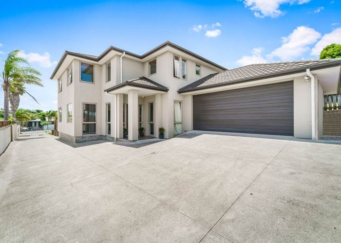  at 24 Bay Street, Red Beach, Red Beach