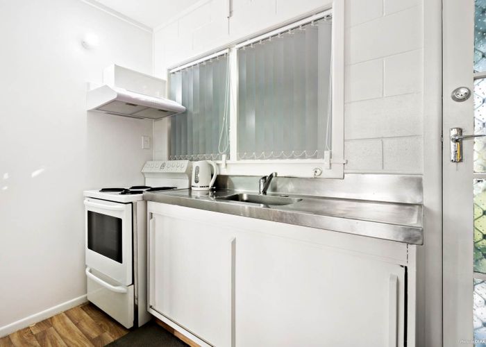  at 20/124 Kolmar Road, Papatoetoe, Auckland