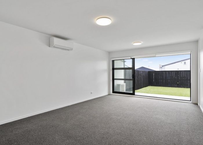  at 2D/4045 Great North Road, Glen Eden, Auckland
