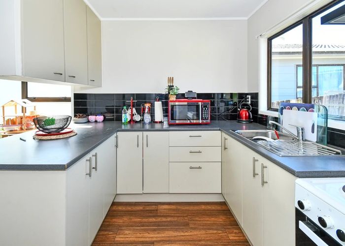  at 3/26 Burundi Avenue, Clendon Park, Manukau City, Auckland