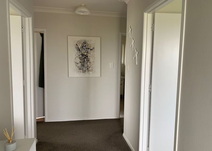  at 1/4 Dewsbury Terrace, Castor Bay, Auckland