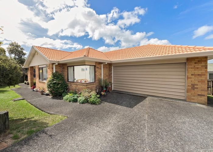  at 9 Milan Drive, Glen Eden, Auckland