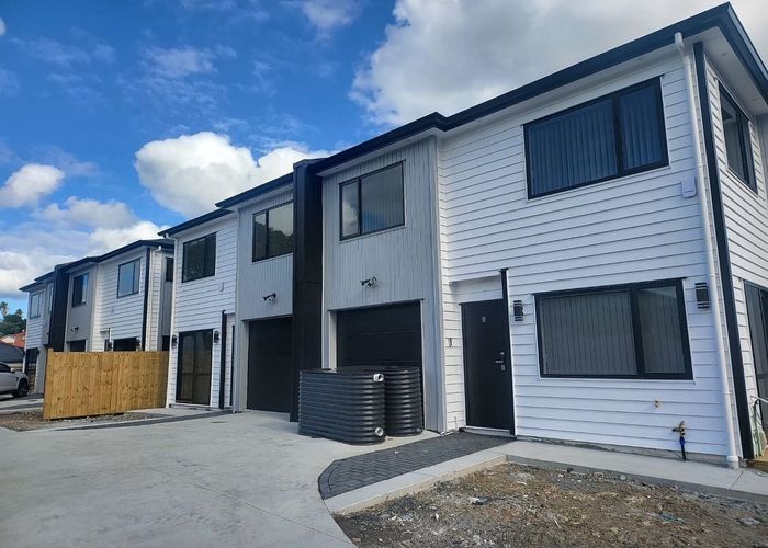  at 4B Mirrabooka Avenue, Botany Downs, Manukau City, Auckland