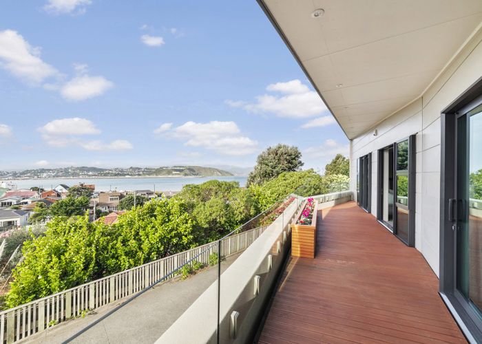 Recently sold 216B Sutherland Road, Lyall Bay, Wellington homes.co.nz