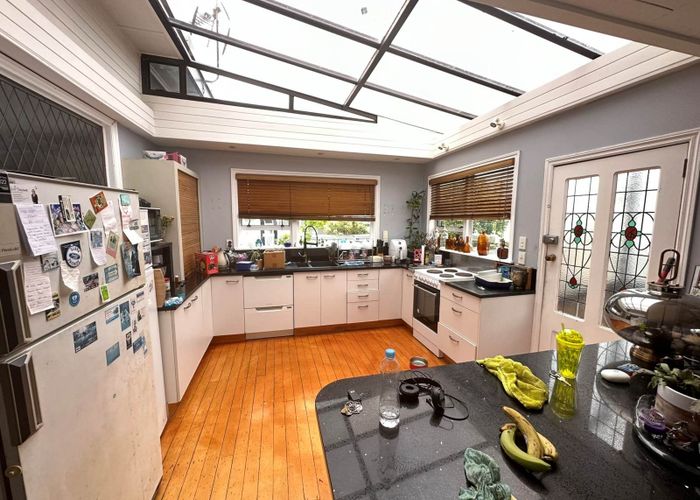  at 3 Hillary Heights Avenue, Glendene, Waitakere City, Auckland