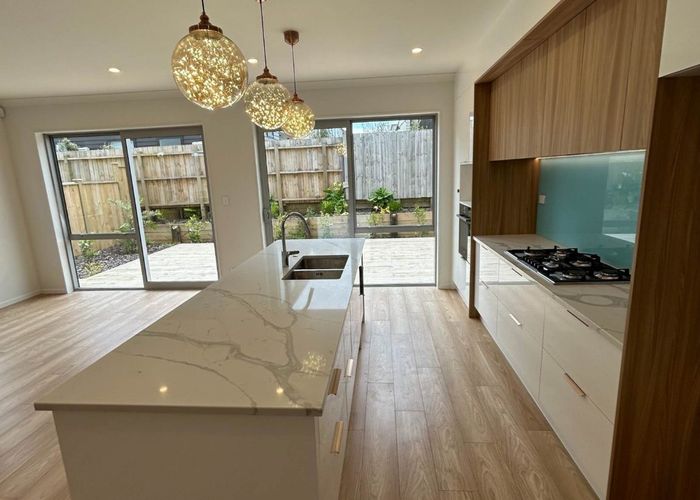  at 15B Gulf Crest, Bucklands Beach, Manukau City, Auckland